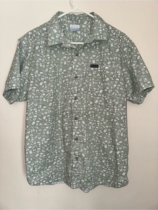 Columbia Sportswear Company Other - Columbia Outdoor Camping Print Button Front Shirt Men’s Large 100% Cotton Green